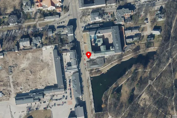 Widok z lotu ptaka: Centralne Muzeum Włókiennictwa w Łodzi