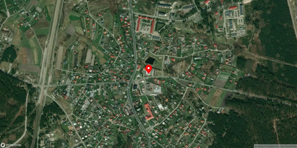 Satelitarny widok na Muzeum Bombek Choinkowych w Nowej Dębie