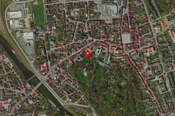 Widok z lotu ptaka: Muzeum Czynu Zbrojnego Żywiecczyzny w Żywcu