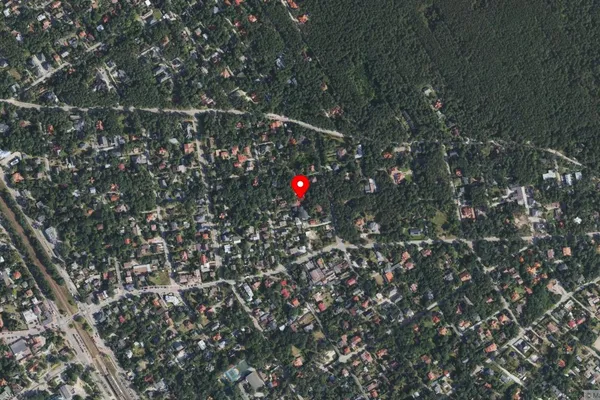 Widok z lotu ptaka: Muzeum II Korpusu Polskiego w Józefowie