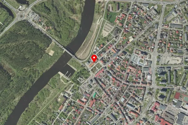 Widok z lotu ptaka: Muzeum Kultury Kurpiowskiej w Ostrołęce