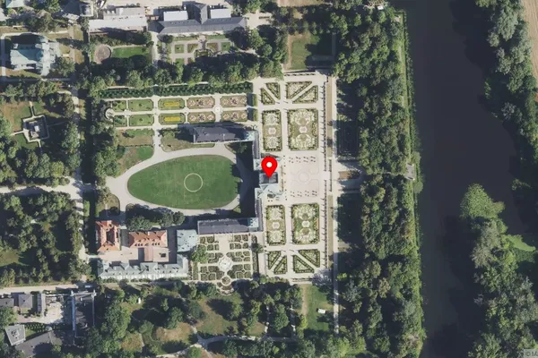 Widok z lotu ptaka: Muzeum Pałacu Króla Jana III w Wilanowie