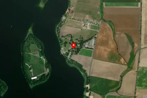 Widok z lotu ptaka: Muzeum Pierwszych Piastów na Lednicy