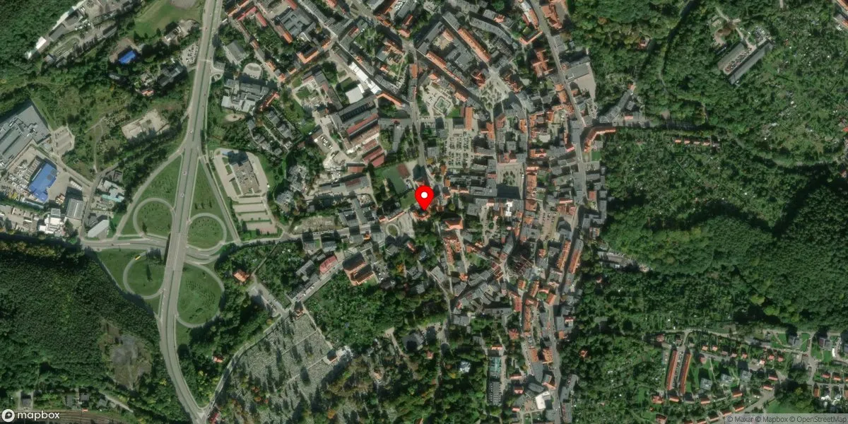 Satelitarny widok na Muzeum Porcelany w Wałbrzychu
