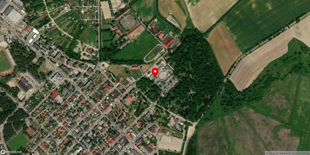Satelitarny widok na Muzeum Regionalne im. prof. Tomasza Mikockiego w Kozienicach