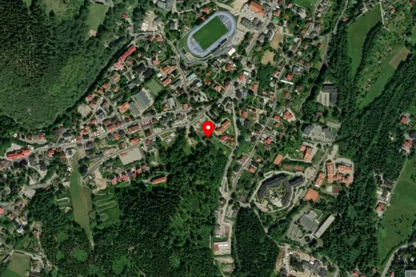 Widok z lotu ptaka: Muzeum Sportu i Turystyki w Karpaczu