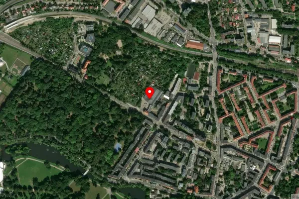 Widok z lotu ptaka: Muzeum Techniki i Komunikacji - Zajezdnia Sztuki w Szczecinie