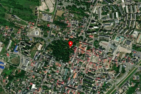 Widok z lotu ptaka: Muzeum w Chrzanowie im. Ireny i Mieczysława Mazarakich