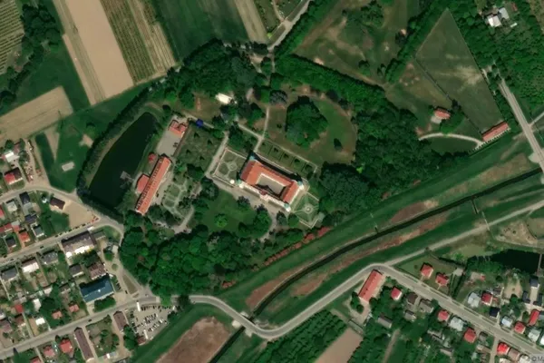 Widok z lotu ptaka: Muzeum-Zamek w Baranowie Sandomierskim