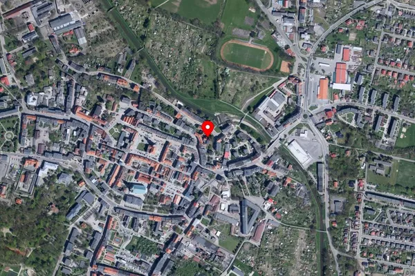 Widok z lotu ptaka: Muzeum Ziemi Prudnickiej w Prudniku