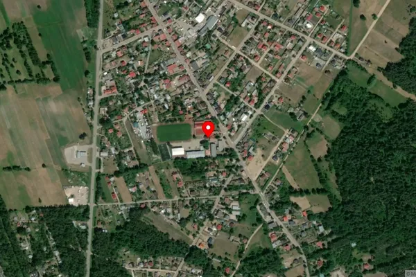 Widok z lotu ptaka: Muzeum Ziemi Sadowieńskiej w Sadownem