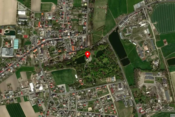 Widok z lotu ptaka: Muzeum Ziemiaństwa w Dobrzycy - Zespół Pałacowo-Parkowy